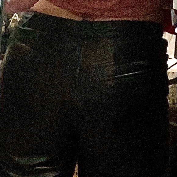 Leather pants, womens size 8, black - Picture 6 of 9